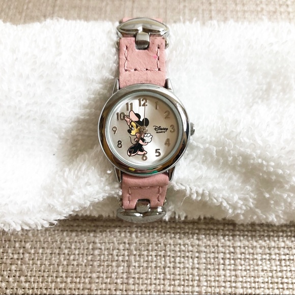 Girl’s Disney Minnie Mouse Pink Leather Watch - Picture 1 of 7